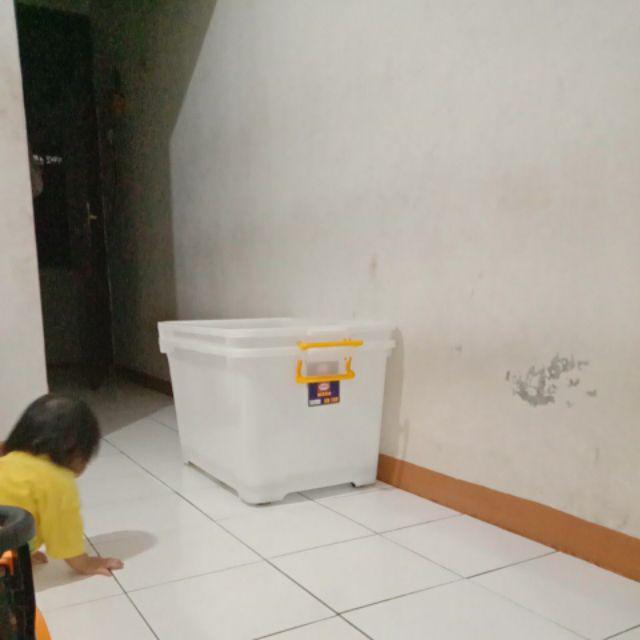 Shinpo 250 T Ember Tong Gentong Air 2,5 Galon 10 Liter Dengan Tutup Plastik