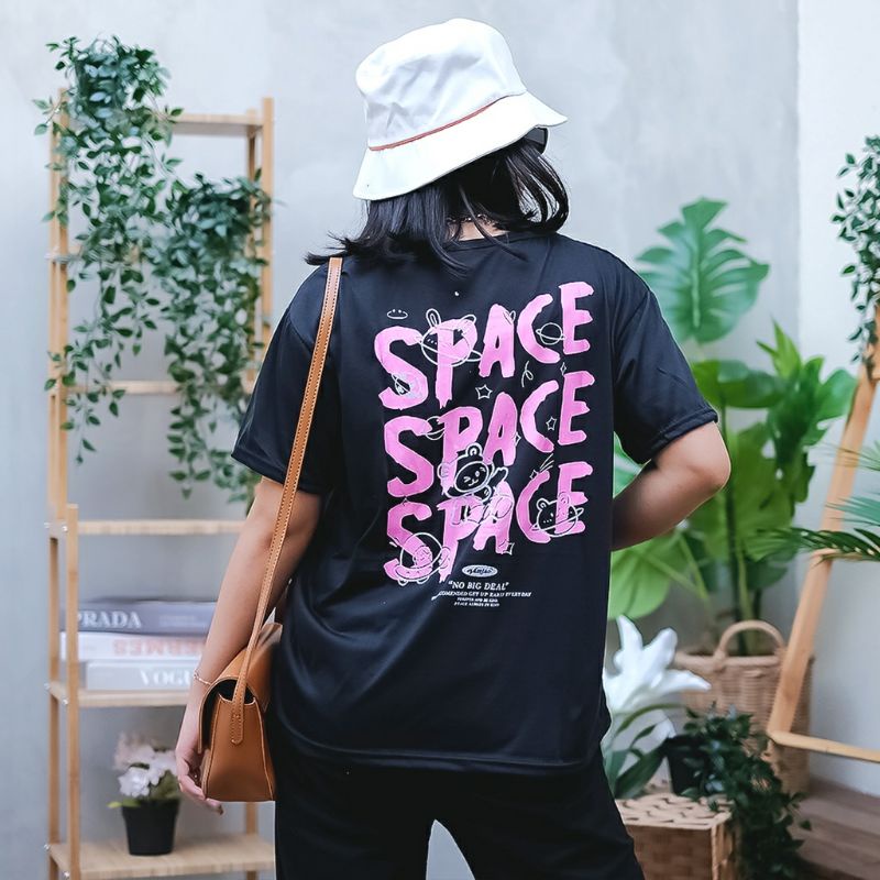 Arifirn - Kaos Oversize Harajuku Space (Ld 106, P 65)