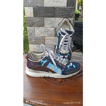 Sepatu Dsquared