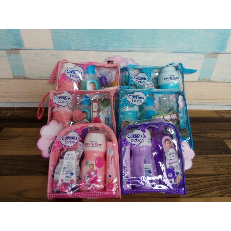 Cussons Baby / Gift set /  Paket Bedak Bayi