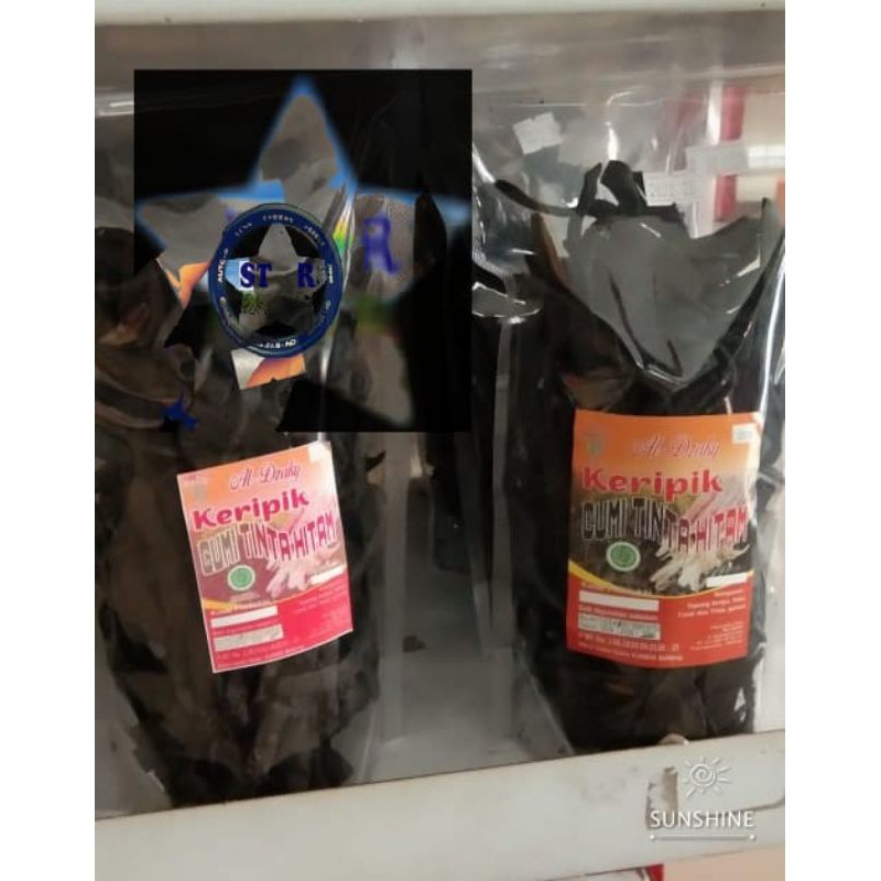 

Keripik cumi tinta Hitam Belitung