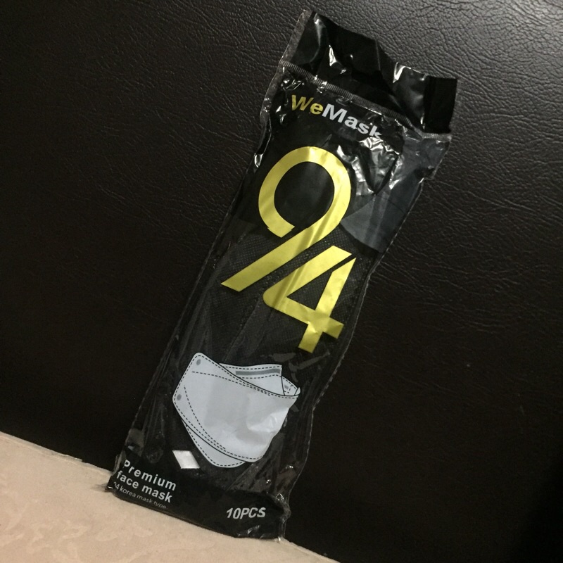 Masker KF94 Wemask Hitam