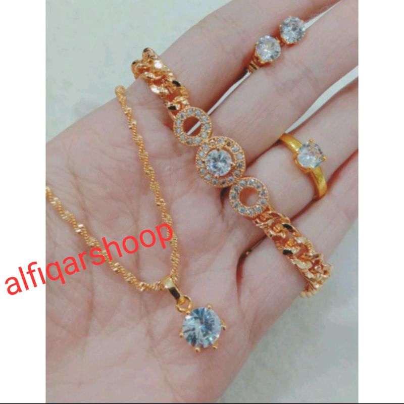 perhiasan set dewasa titanium G