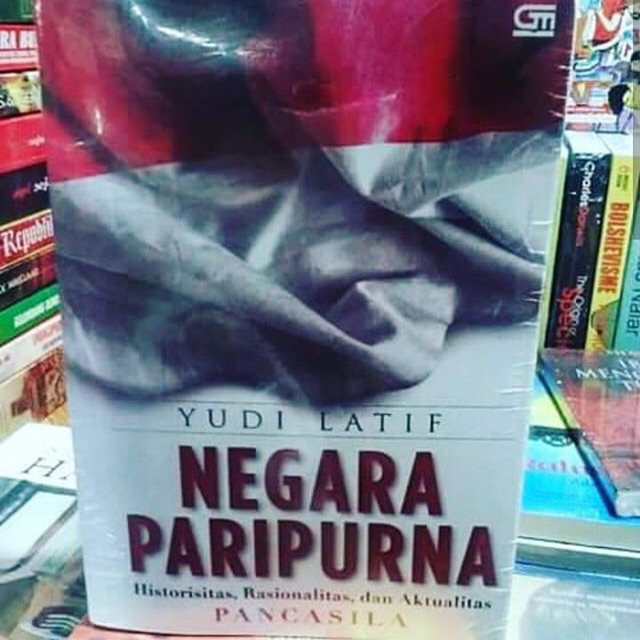 Buku Negara Paripurna