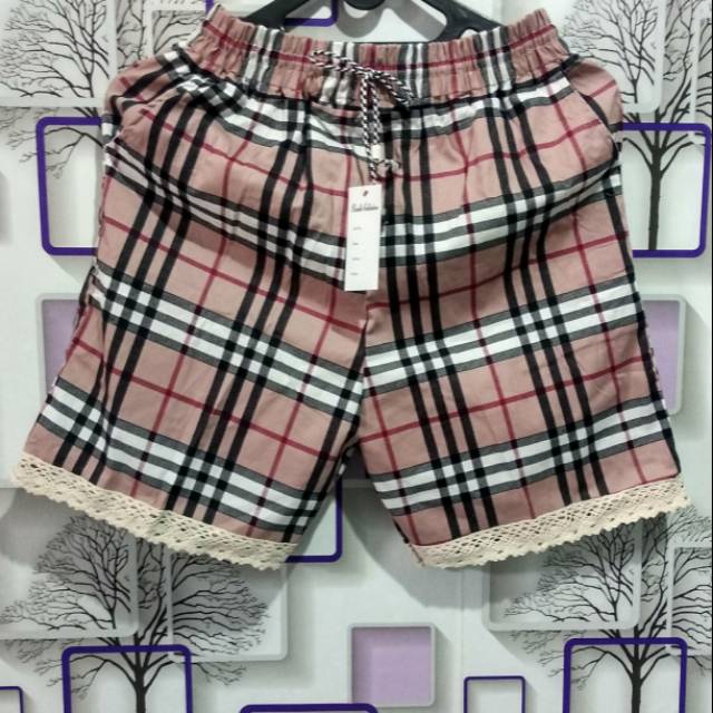 Celana burberry renda