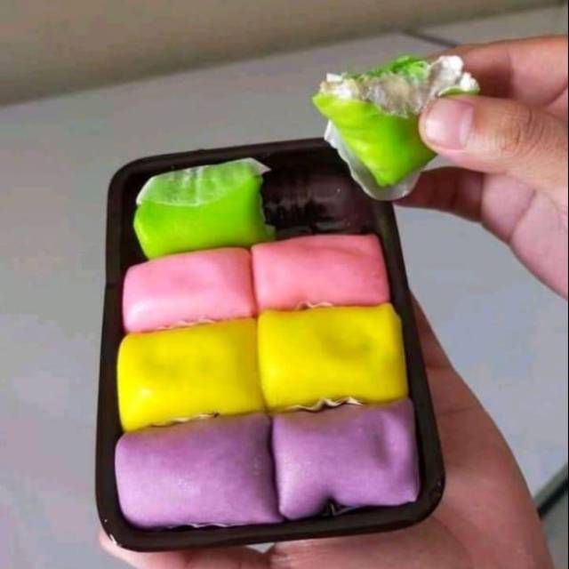 

Pancake durian isi 8