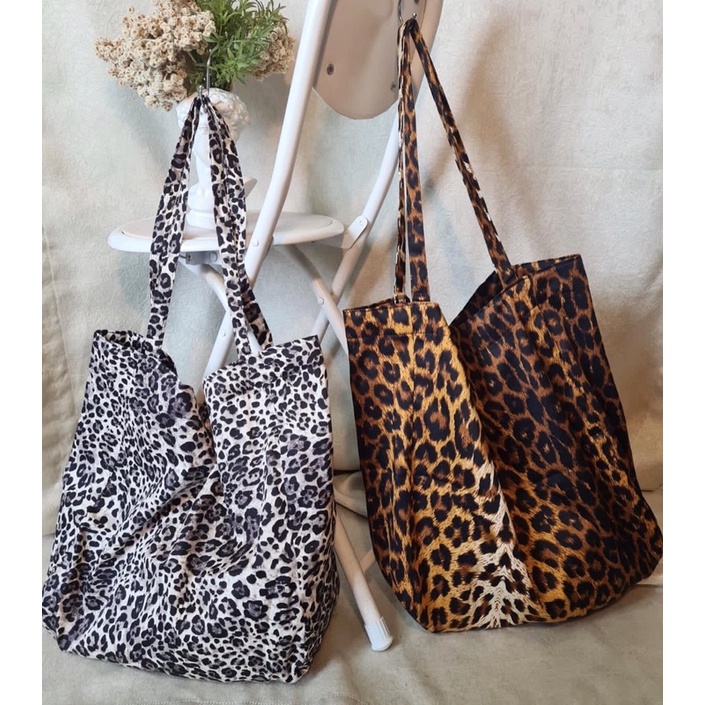 Cabiciks - Leopard Polyester Baggy Nudie Tote Bag