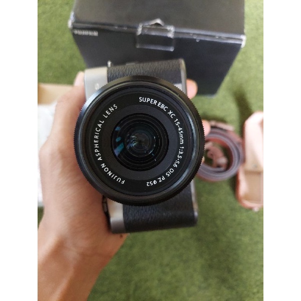 Kamera Mirrorless Fujifilm XA5 second XA 5 X-A5 X-A 5 / Kamera Vlogger Kamera Youtuber Kamera Vlog K