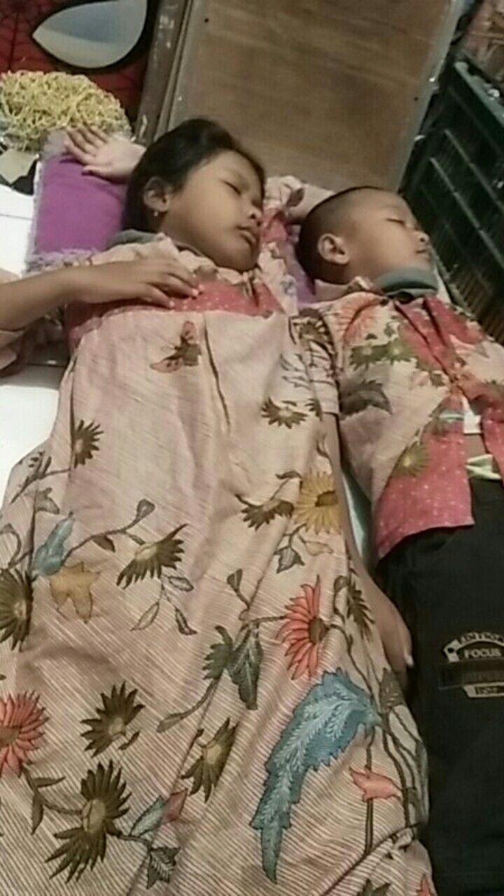 Batik Couple Keluarga Sania Ruffle Ori Ndoro Jowi Dnt Motif Ncim