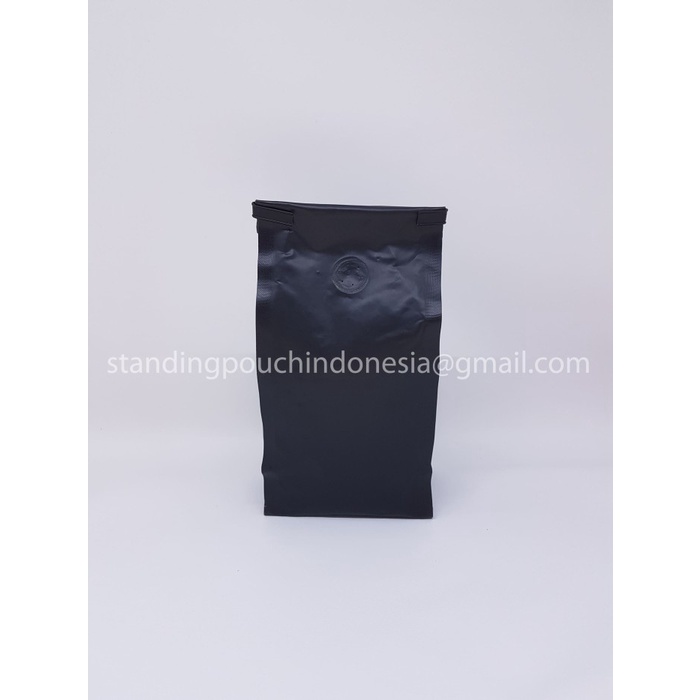 

ge01fgf Kemasan Kopi Gusset Quad Seal 250 G (Tin Tie + Valve) Hitam *Premium* Ds20X11