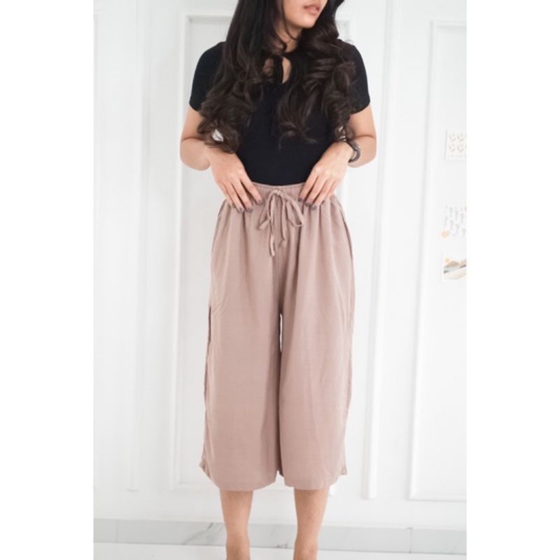 UNIQLO KULOT 7/8 POLOS (M-XL) CELANA WANITA UNIQLO RAYON PREMIUM