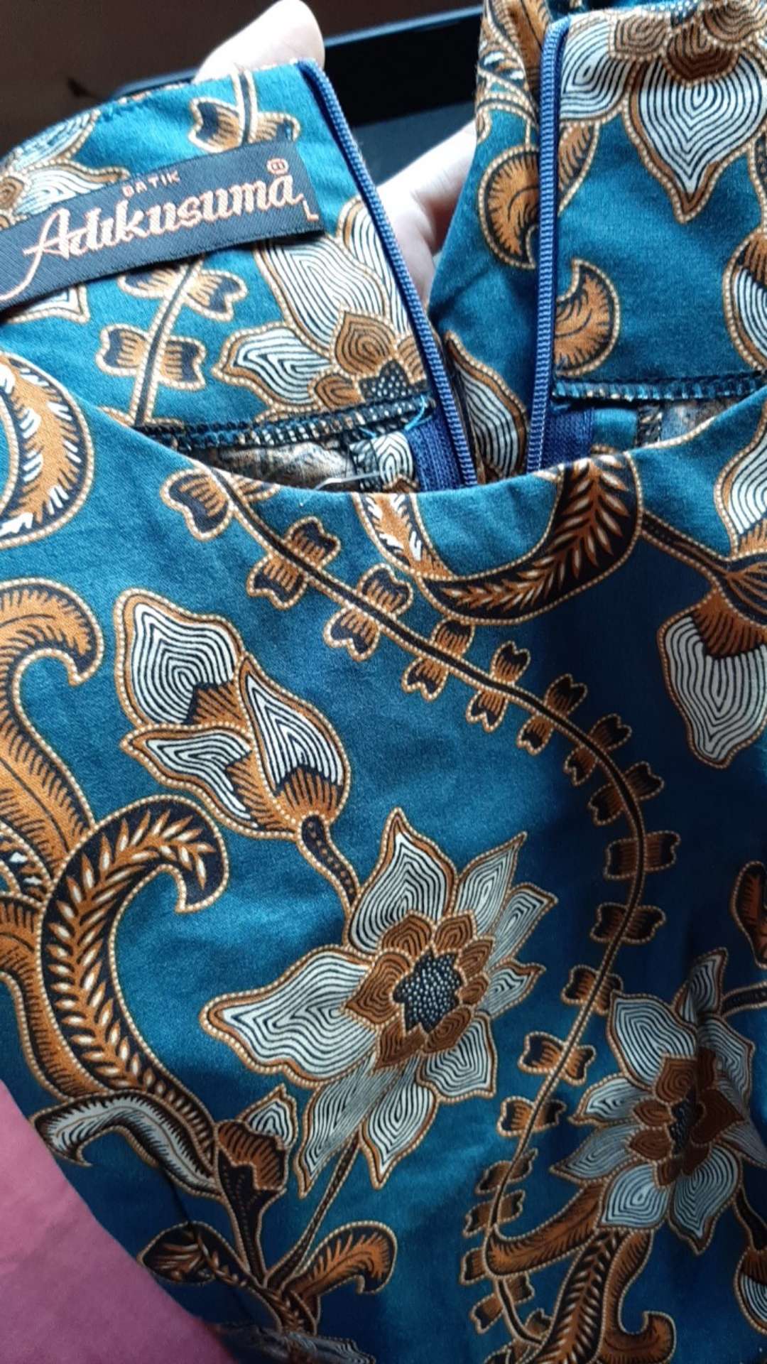 Adikusuma - Blouse Wanita Batik Bunga Lily