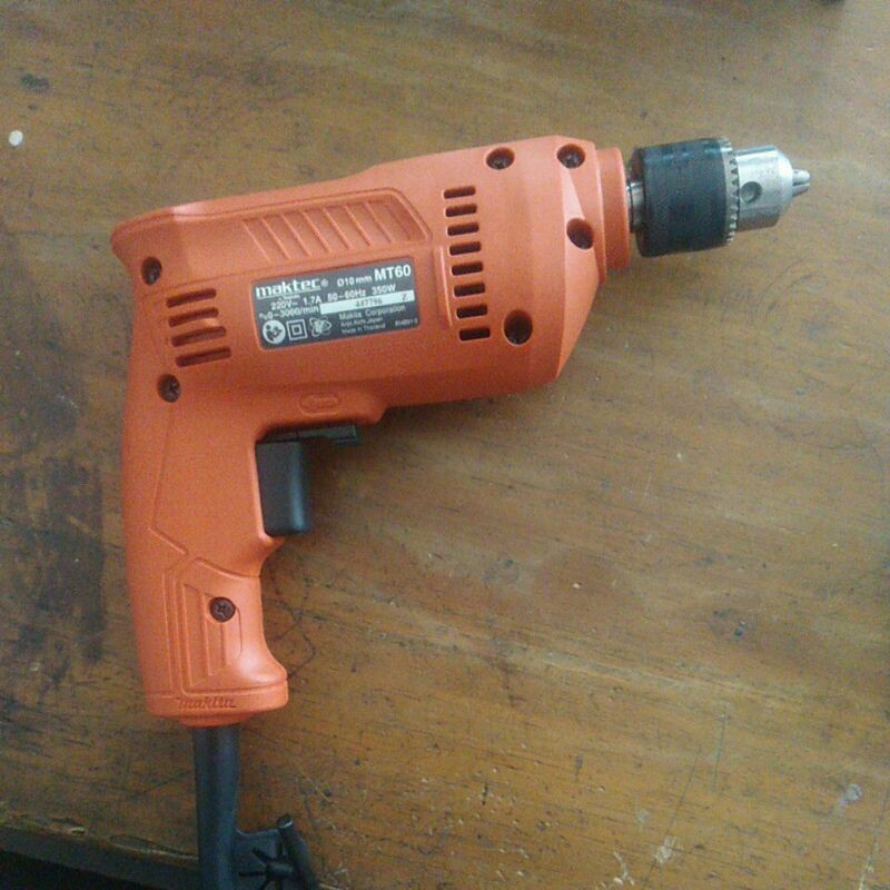 Mesin bor Maktec MT60