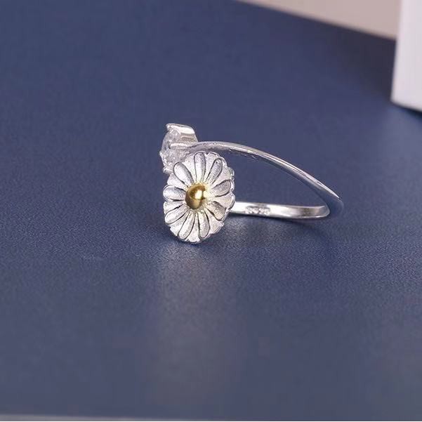 Cincin Daisy Bunga Fashion Aksesoris Untuk Wanita / Cincin Daisy Wanita Korean Import