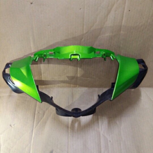Batok Depan Supra x 125 Helm in Hijau