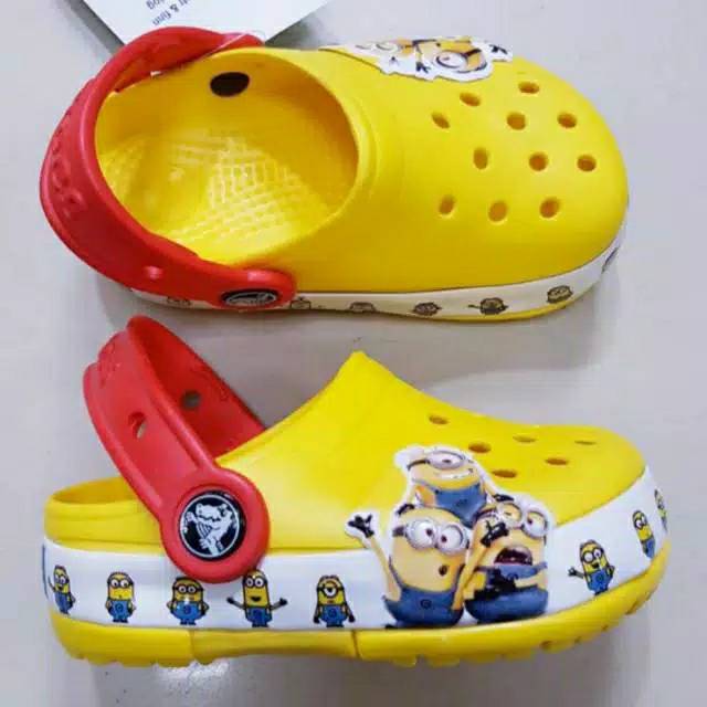 crocs minions original