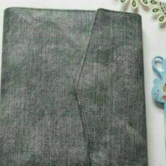 

BINDER SEGITIGA AMPLOP 26RING