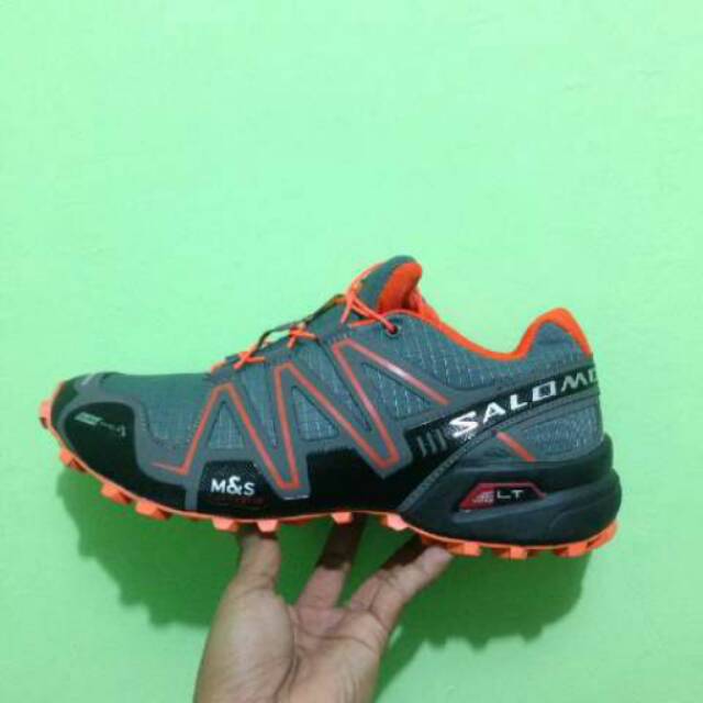 SALOMON SHOES PREMIUM QUALITY
