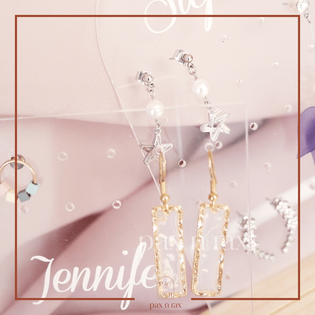 Tempat/Display Perhiasan Anting Acrylic/Akrilik