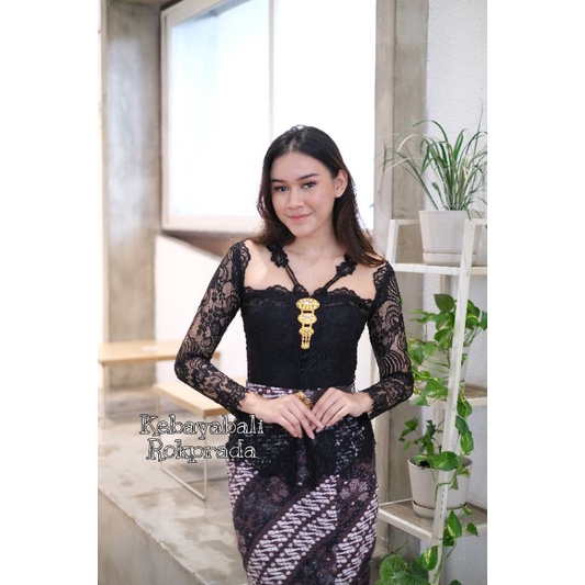 HANYA KEBAYA SAJA KEBAYA MODIFIKASI KEBAYA MURAH BALI KEBAYA MODIF KEBAYA WISUDA KEBAYA KONDANGAN