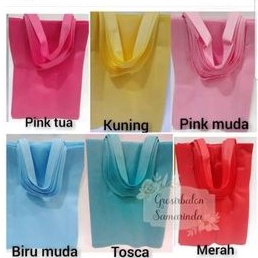 

TAS SPUNBOND POLOS ISI 12 PCS