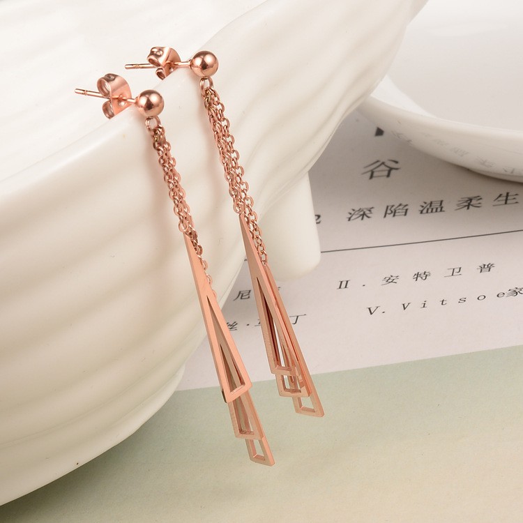 Anting Titanium Rose Gold Asli Wanita Fashion Anti Karat Murah AA027 motif juntai bawah elegant