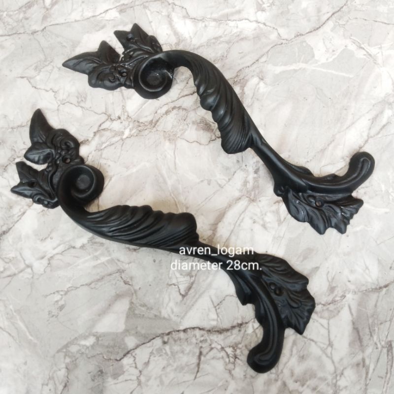 Handle pintu rumah gebyok antik diameter 28cm.