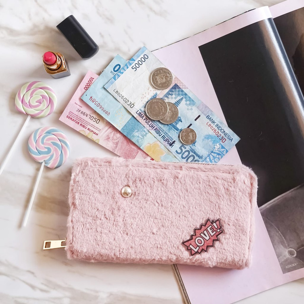 DOMPET LOVE FLUFFY WALLET ALA HARAJUKU