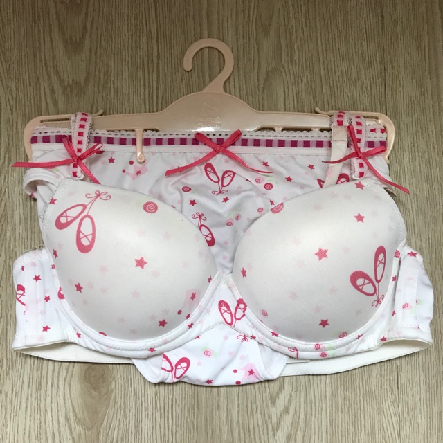 Young Hearts Bra Set 32B