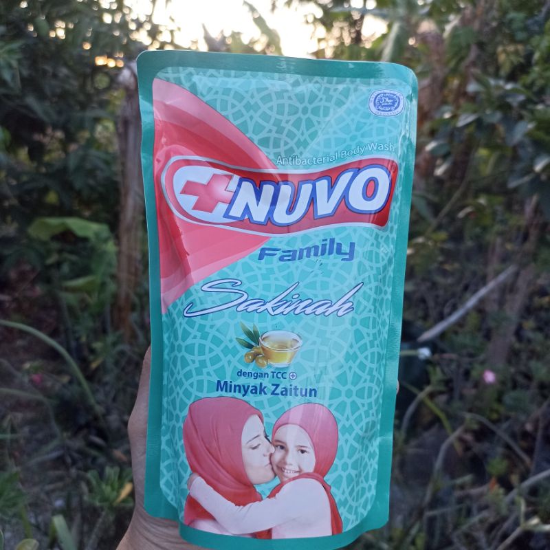 Nuvo Family 450 ml sabun mandi cair sakinah