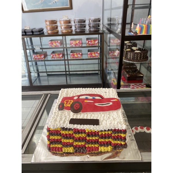 

KUE TART LAPIS SURABAYA GAMBAR CARS UKURAN 22 CM