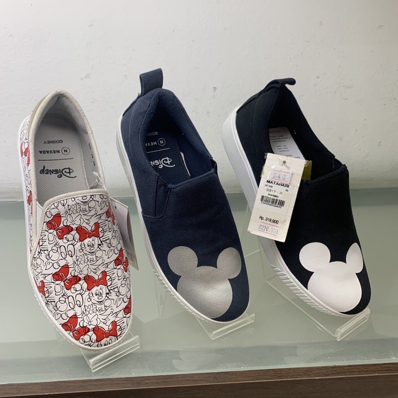 Sneakers Disney x Nevada (36-40)