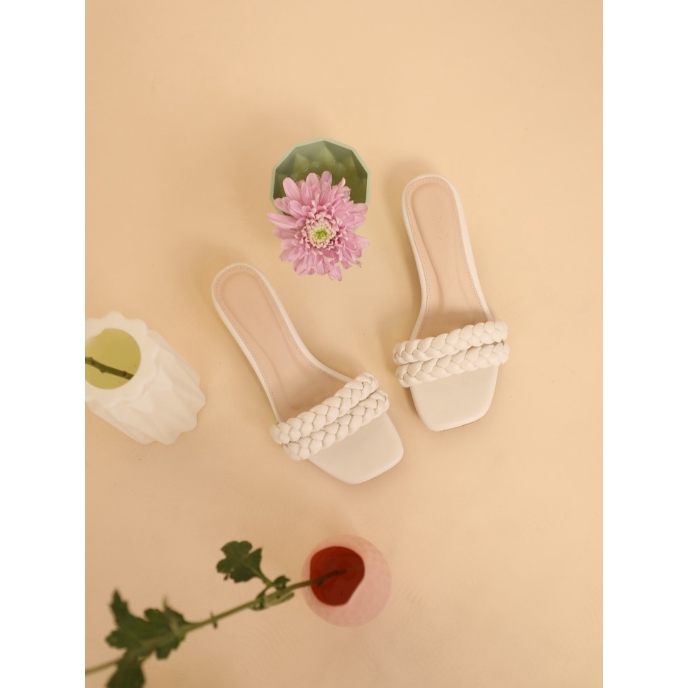 Radwah - Braid Leather Sandal - Sandal Wanita