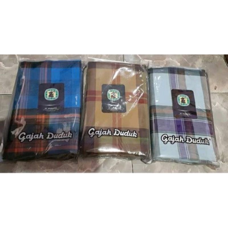 SARUNG GAJAH DUDUK MIKA