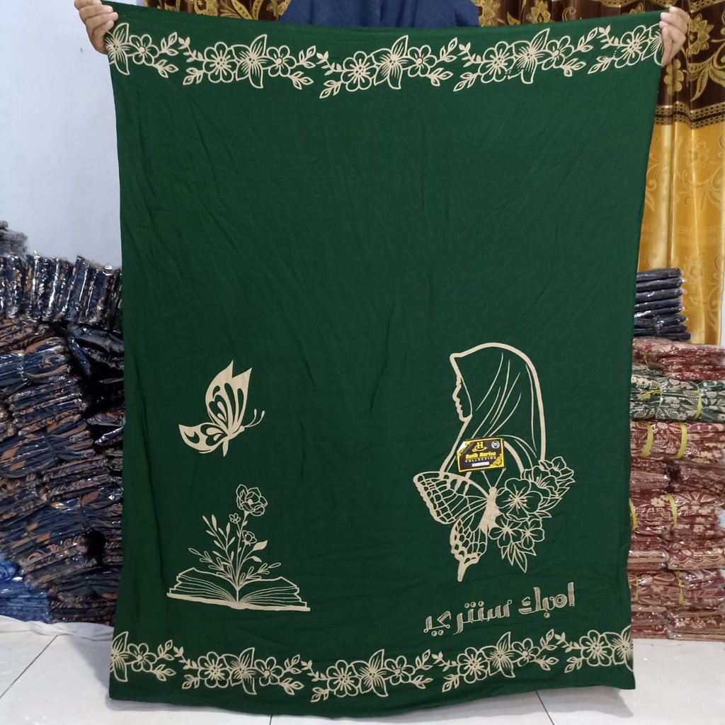 SARUNG BATIK MBAK SANTRI MOTIF KITAB BAHAN RAYON HALUS DAN NYAMAN DIPAKAI