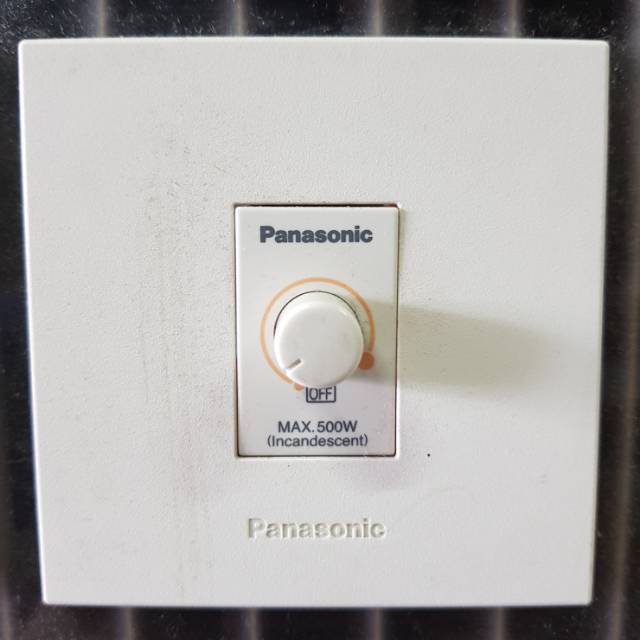 Panasonic Dimmer 500w Style E putih