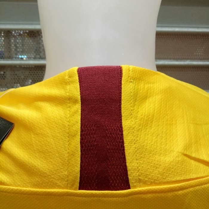 Khanzzs lagi ada      JERSEY BOLA AS ROMA 3RD OFFICIAL 2018-2019 GRADE ORI     Mari beli kak