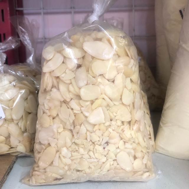 

KACANG ALMOND SLICED 250 gr