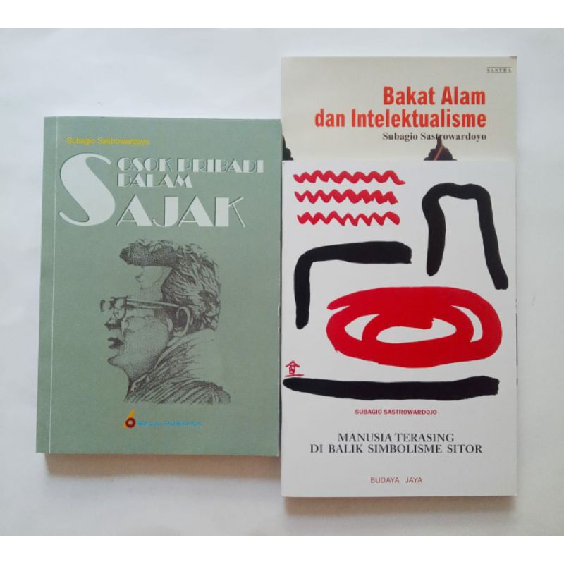 Sepaket Buku Esai Subagio Sastrowardoyo