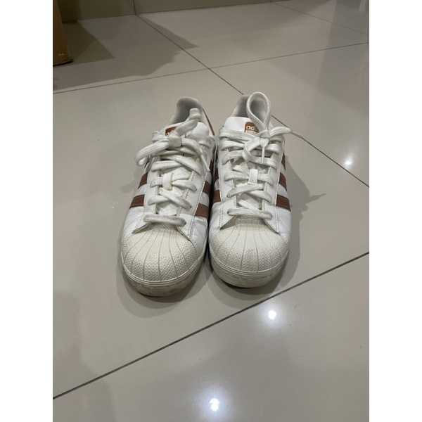 Preloved - Adidas Superstar Gold