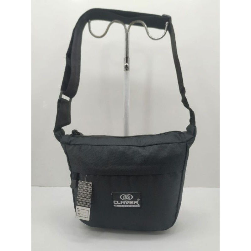 Tas Selempang Cleaver 001