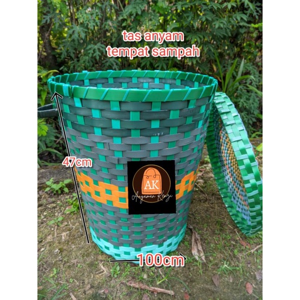 anyaman tempat sampah ukuran kecil dan sedang