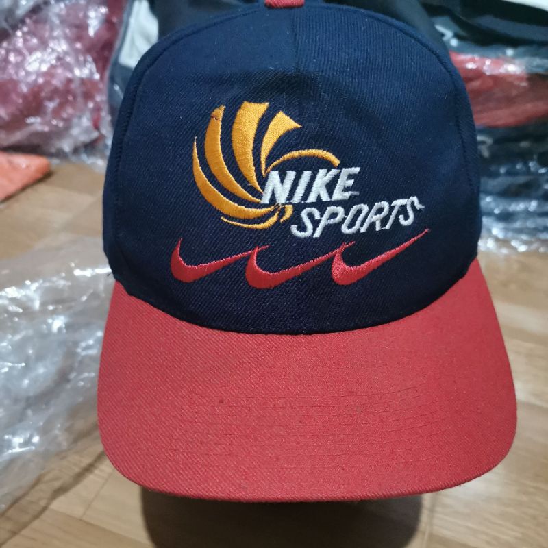 topi nike vintage bekas sport