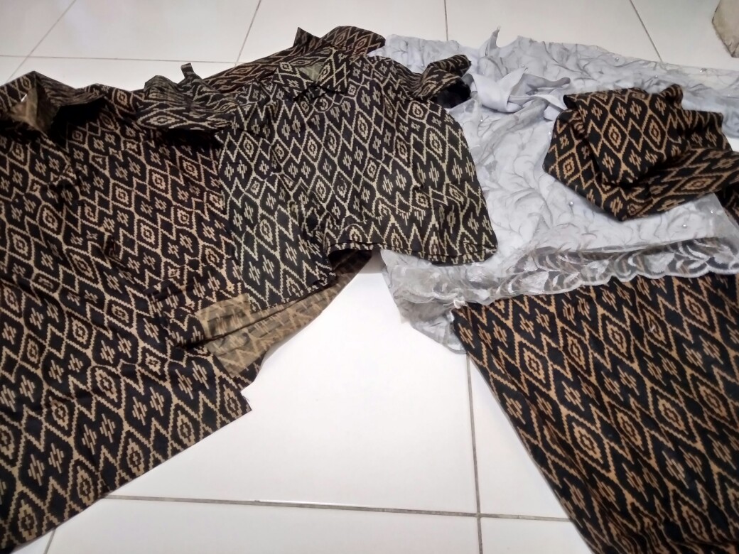 Maura Couple - Sania Ruffle Batik Couple Ori Ndoro Jowi Garansi Termurah Shopee - Batik Modern Solo