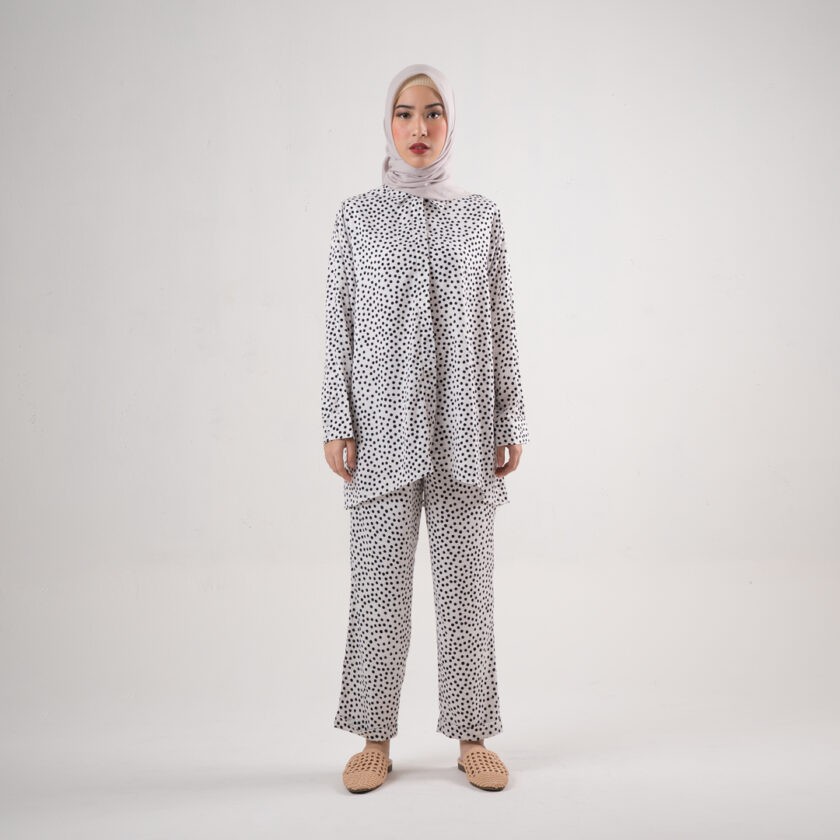 Kiana Top White Dots