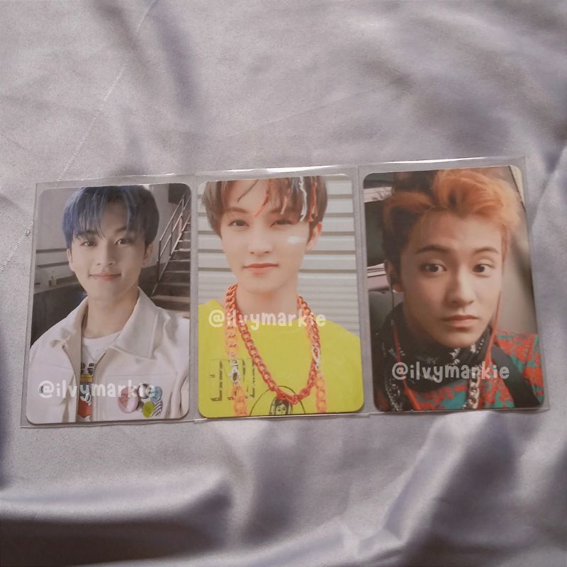 PHOTOCARD MARK FIRE TRUCK