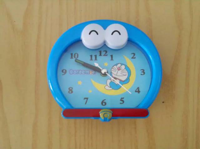 Jam Beker Weker Kartun Piggy Doraemon Hello Kitty Panda Keroppi