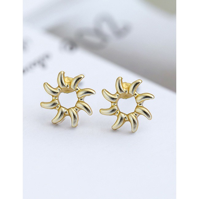 LRC Anting Tusuk Fashion Gold Color Pure Color Decorated Earrings