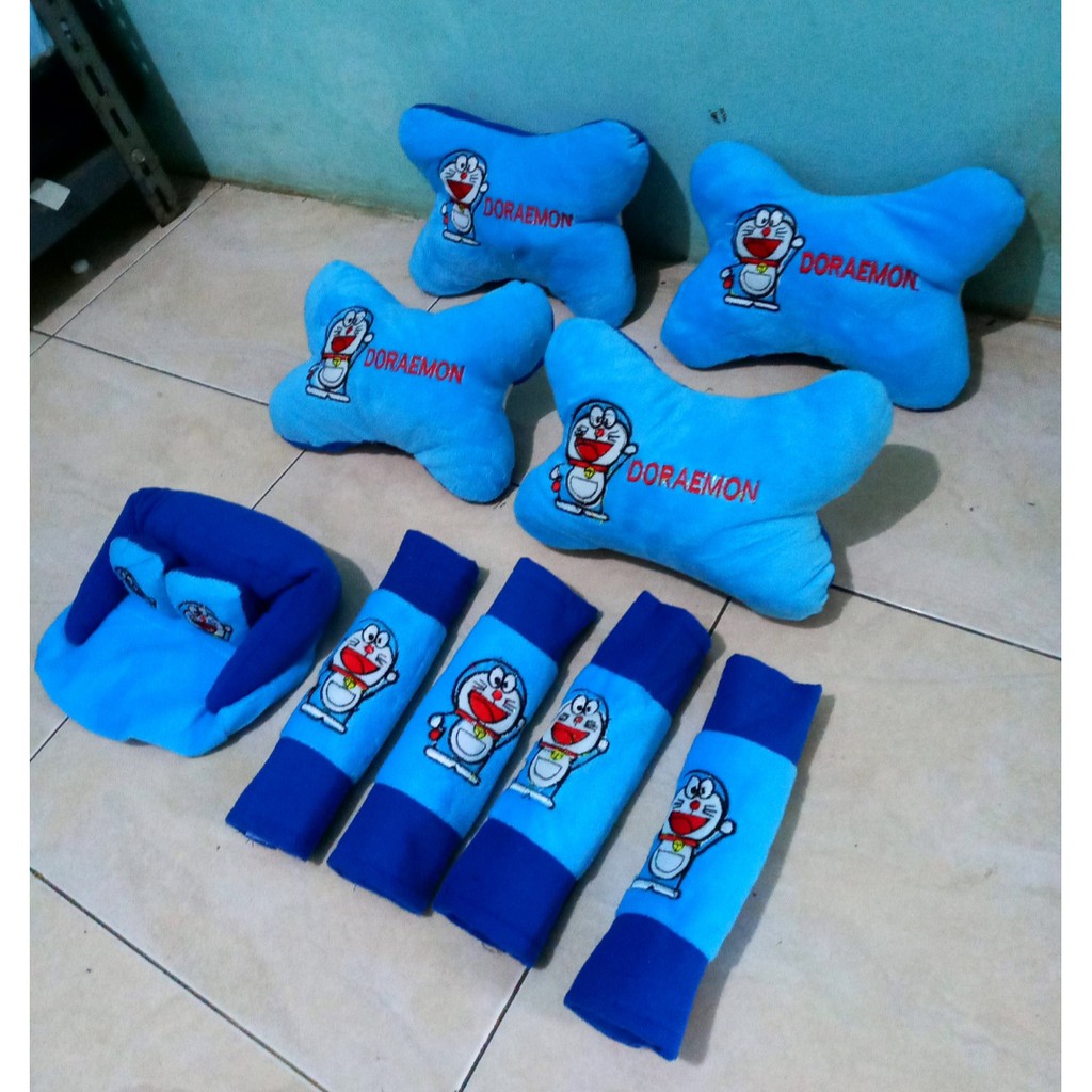 Bantal Mobil DORAEMON Biru Bantal Isi 4 Sandaran Leher Kepala Doraemon Blue