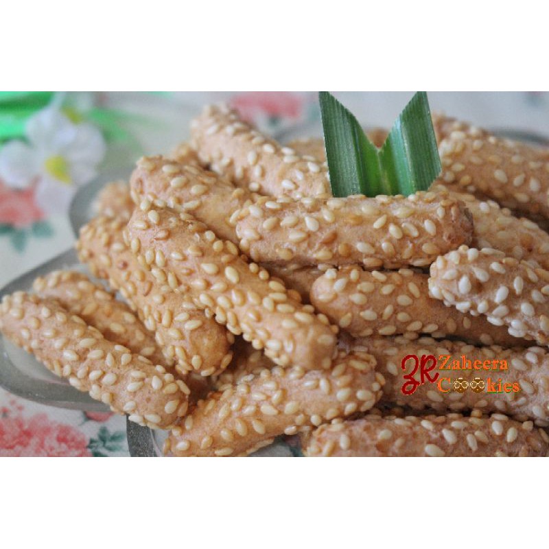 

Keciput Panjang by Zaheera Cookies